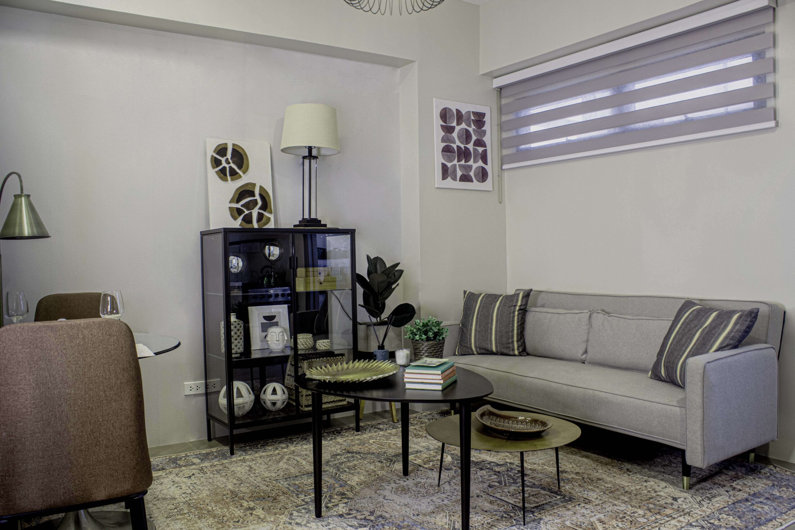Tierra Lorenzo Lipa Dining and Living Room