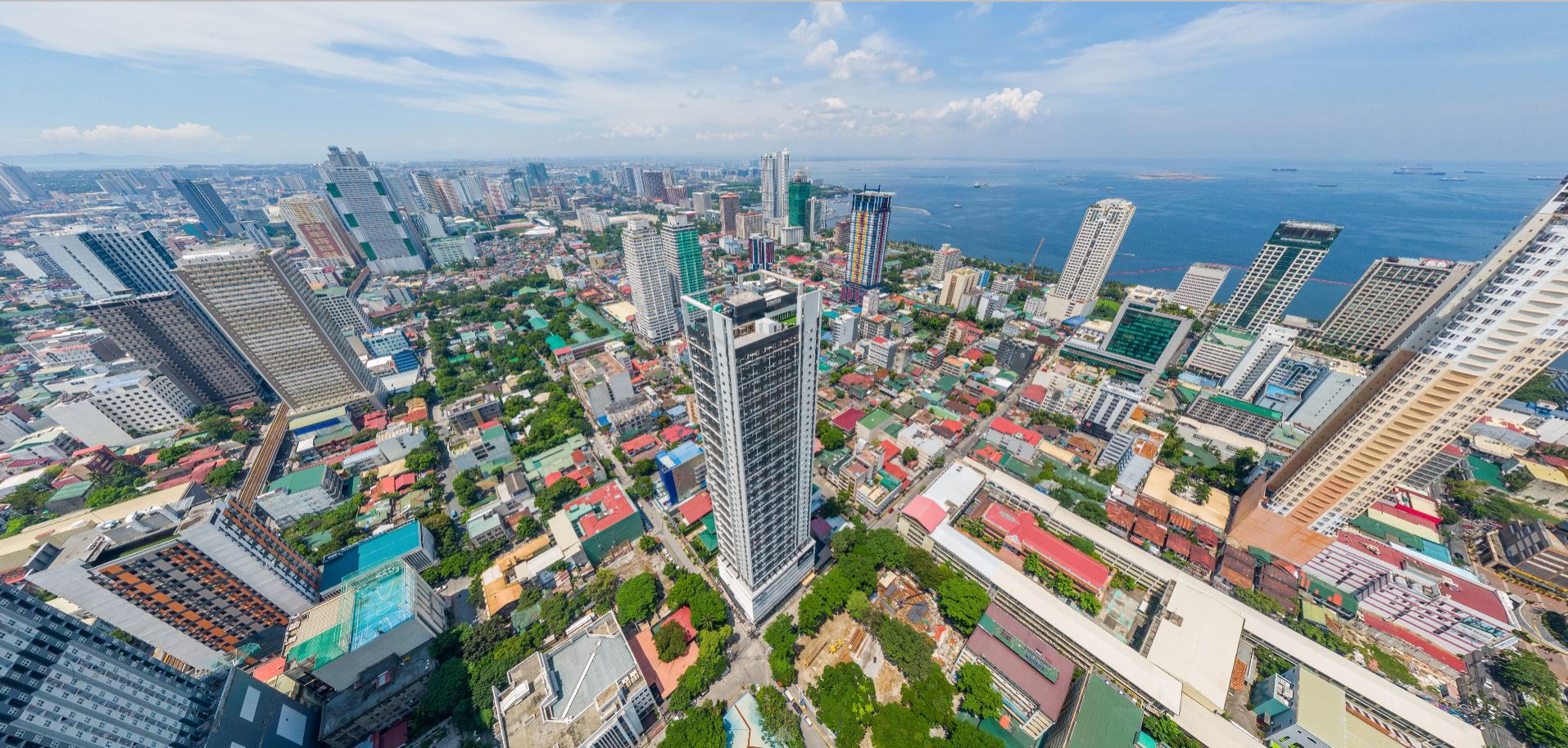 Actual photo of Torre Lorenzo Malate building facade